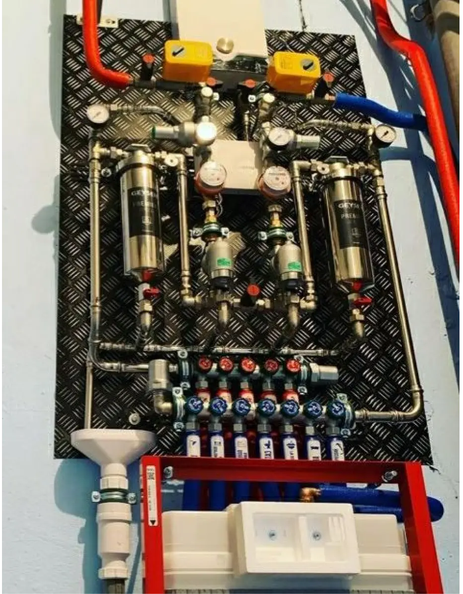 Бригадир Мусобаев Рустам фото