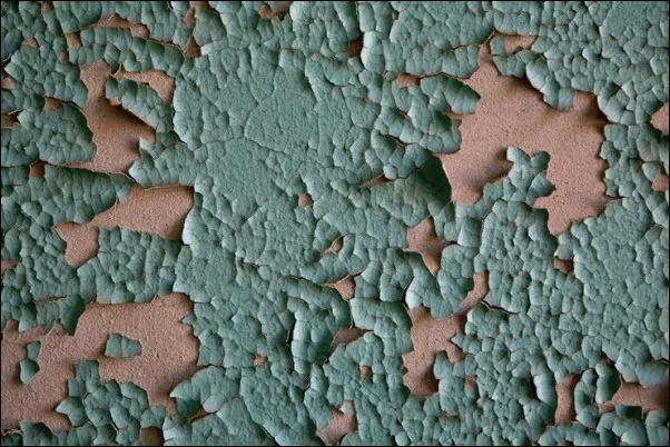 Необходимо удалить старый слой краски